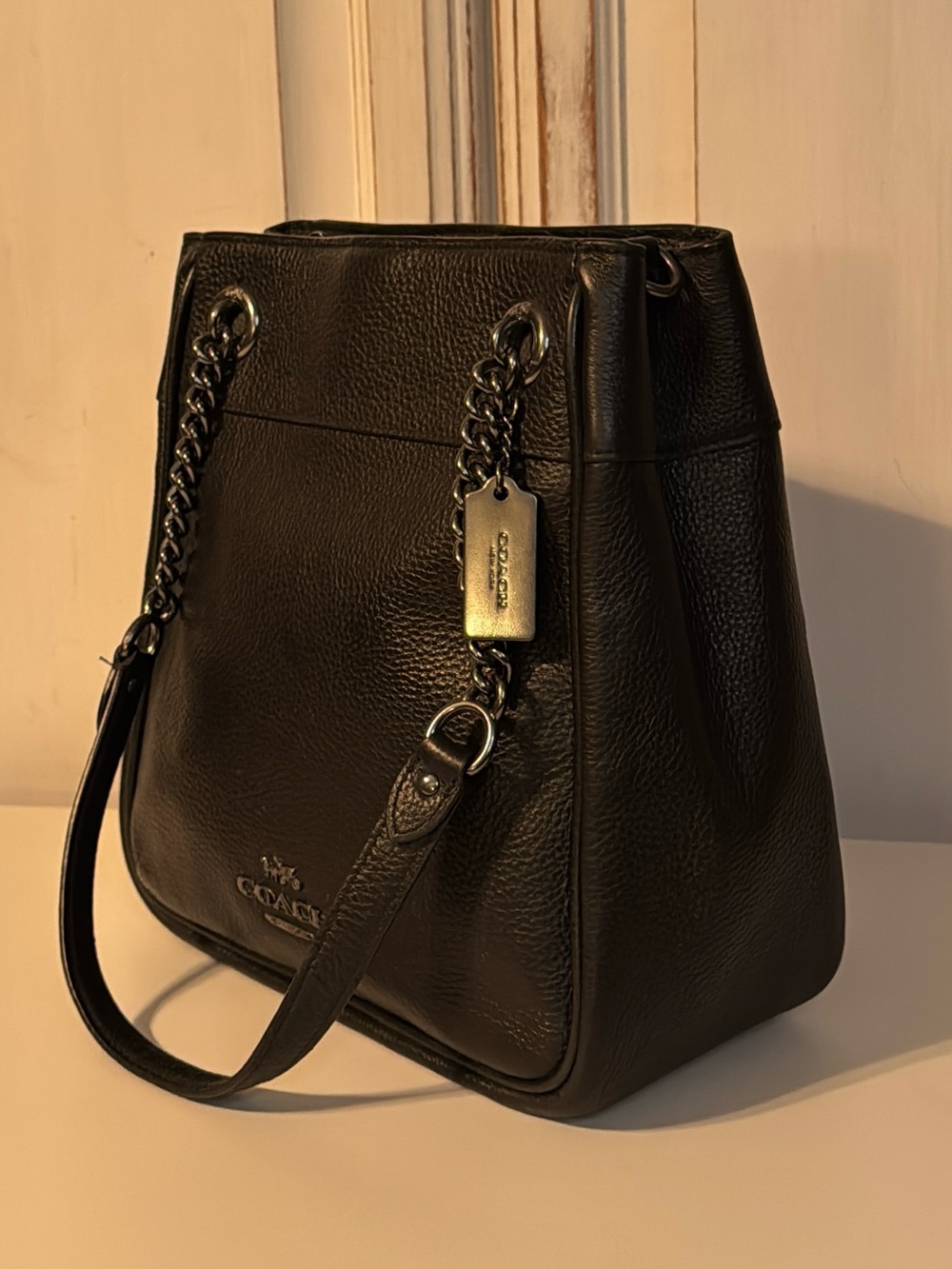 Coach black purse/Cammie Bucket Bag/ Pebbled Leather/Gunmetal Hardware